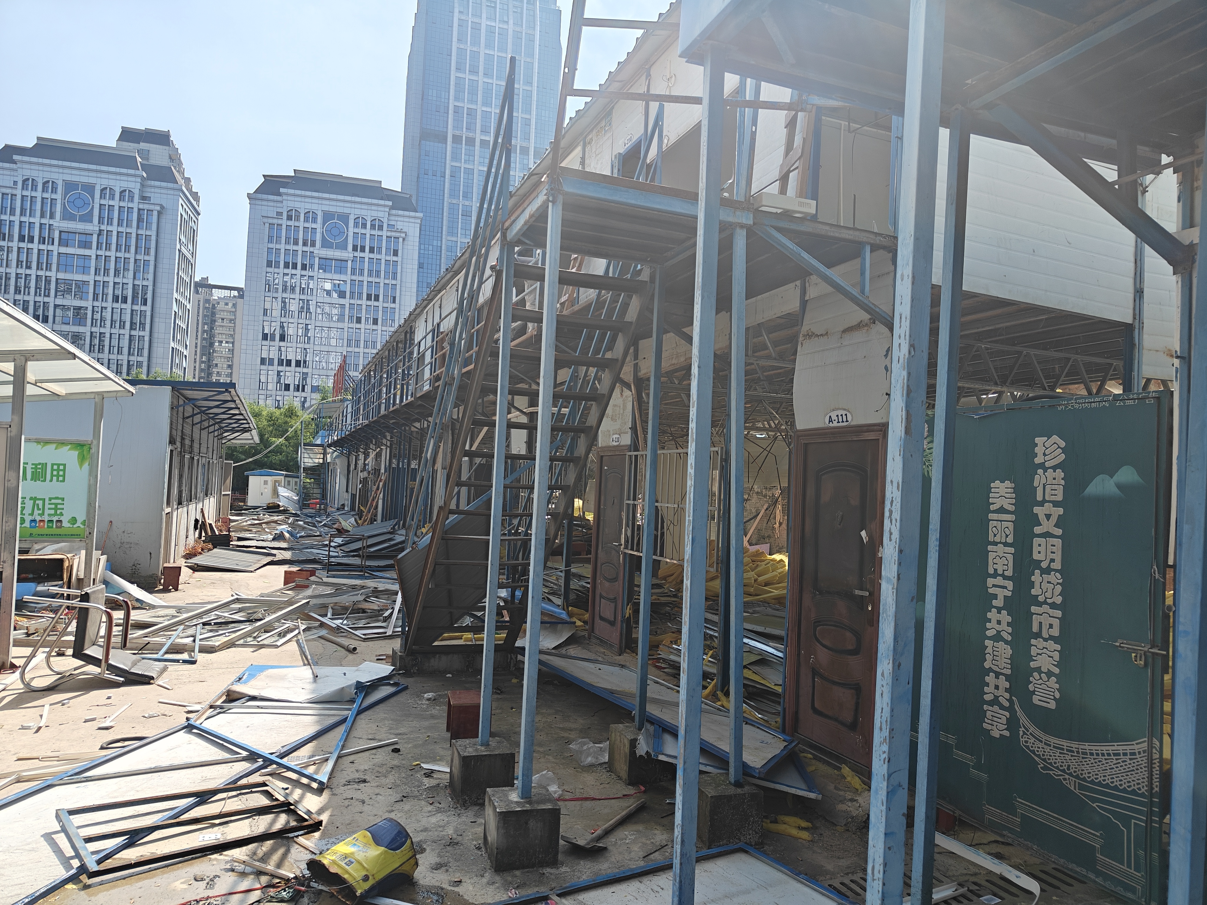 活动板房结构稳定性测试_活动板房搭建效率对比_活动板房材料 防火